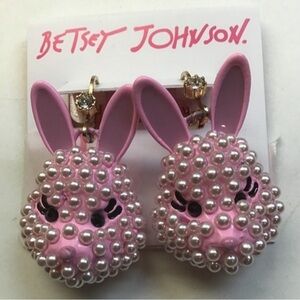 BETSEY JOHNSON Easter Spring Holiday Bunny Rabbit with Pearls Earrings NEW NWT